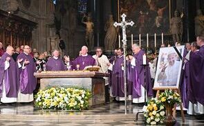 Requiem für Papst Franziskus im Wiener Stephansdom