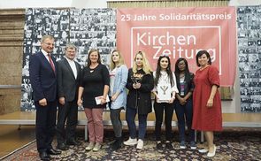 Solidaritätspreis für Cornelia Kienberger, mensch & arbeit Vöcklabruck, Engagement für und mit benachteiligte Jugendliche