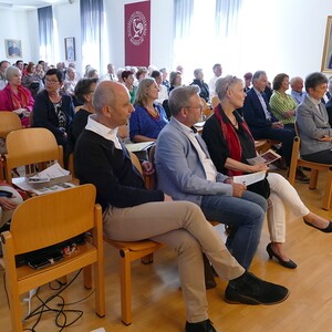 Landestheater: Marketingleiter Leo Lindtner, Betriebsdirektor Stv. Sven Fischer, Betriebsdirektorin Helene von Orlowsky, 2. Reihe: Brigitta Fuchshuber, Szenario