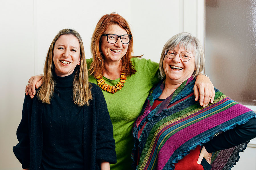 Christine Aigner, Marilies Eckhart und Ingrid Sitter (v.l.n.r.) leben Solidarität.