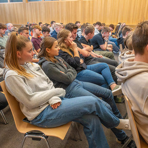 Bischof Manfred Scheuer besuchte die Landwirtschaftsschule in Schlierbach