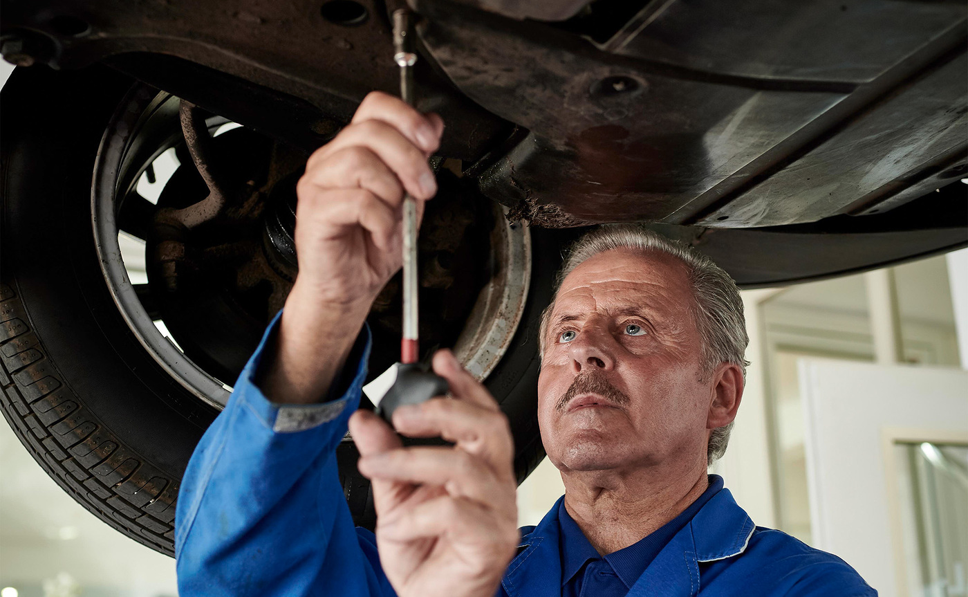 Ein Auto als Geschenk des Himmels / (c) Raphael Gabauer Ein Auto als Geschenk des Himmels