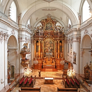 Chor / Apsis mit dem Hochaltar