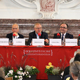 Ökumenische Sommerakademie 2019 / © Diözese Linz, Kraml Podiumsdiskussion bei der 21. Ökumenischen Sommerakademie im Stift Kremsmünster