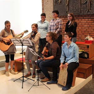 Junge Gäste gestalten Gottesdienst