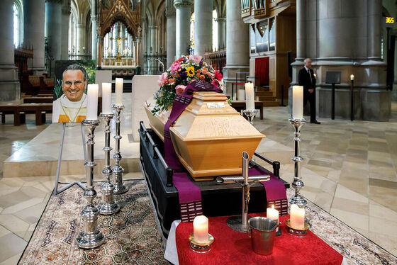 Requiem für Prälat Josef Mayr im Mariendom Linz
