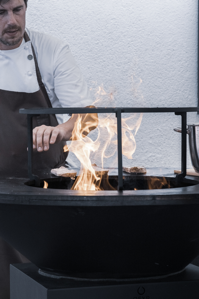 DAS FEUER, DAS FLEISCH, DER MANN UND SEIN BLUTDRUCK